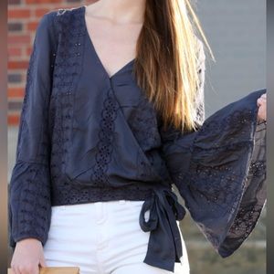 American Eagle Eyelet Boho Bell Sleeve Wrap Style Top Charcoal Grey Size…